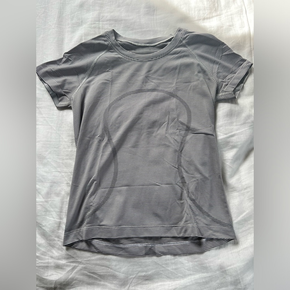 Lululemon Swiftly Tech Short Sleeve Shirt